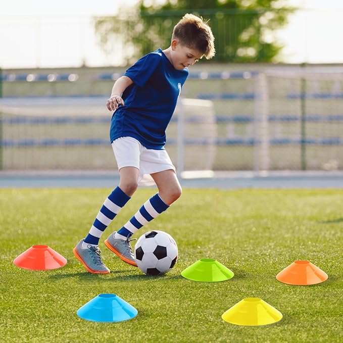 VFANDV Conjunto de cones de futebol, 50 peças cones de treino cones de disco 5 cores cones de agilidade redondos, marcação de manchas cones de disco para treino de futebol