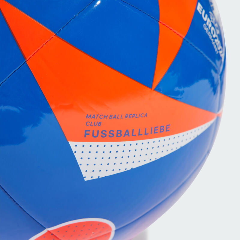 Bola Club Fussballliebe