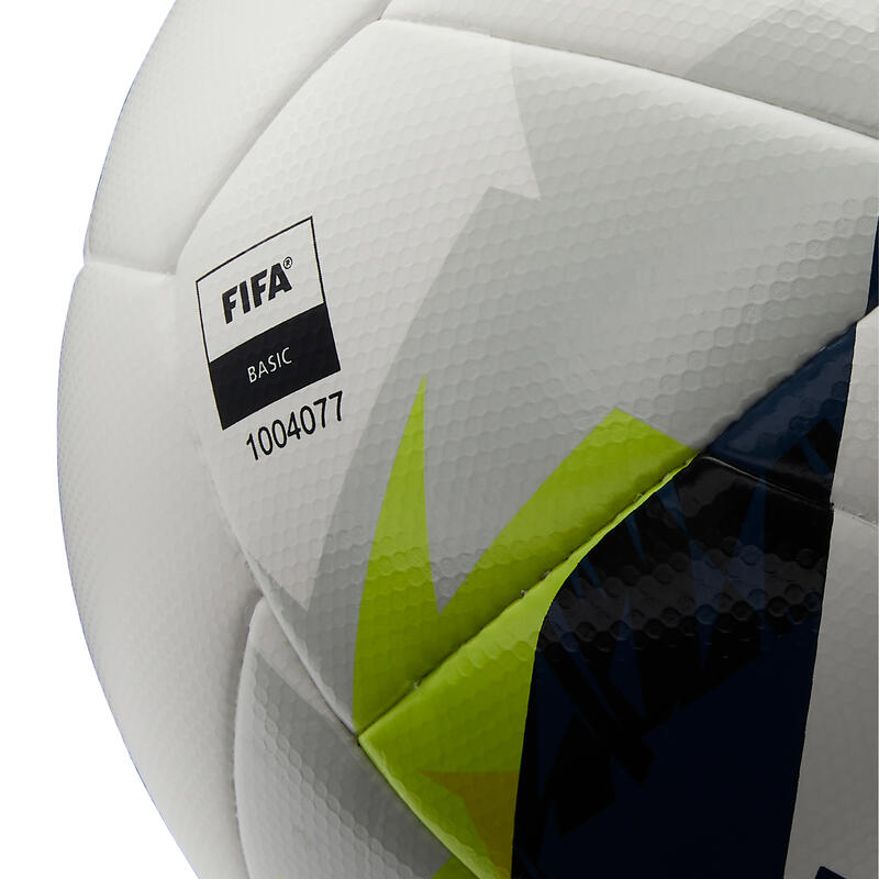 Bola de Futebol Híbrida FIFA BASIC F550 Tamanho 4 Branco/Amarelo